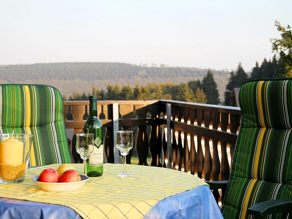 Apartment In Langewiese Sauerland With Garden Winterberg Buitenkant foto